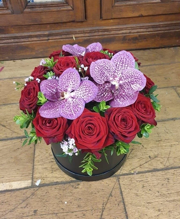 Amour Rose & Orchid Hatbox