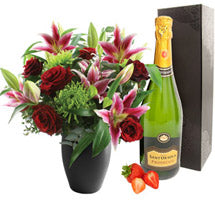 Valentines Cupid with Prosecco Bubbly