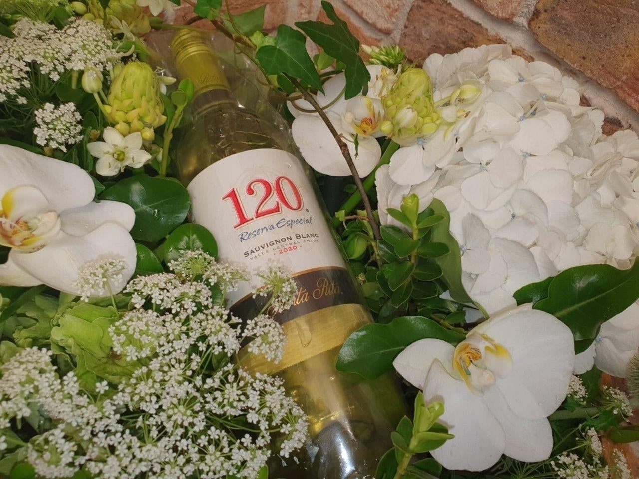 White Flower Crate With Wine